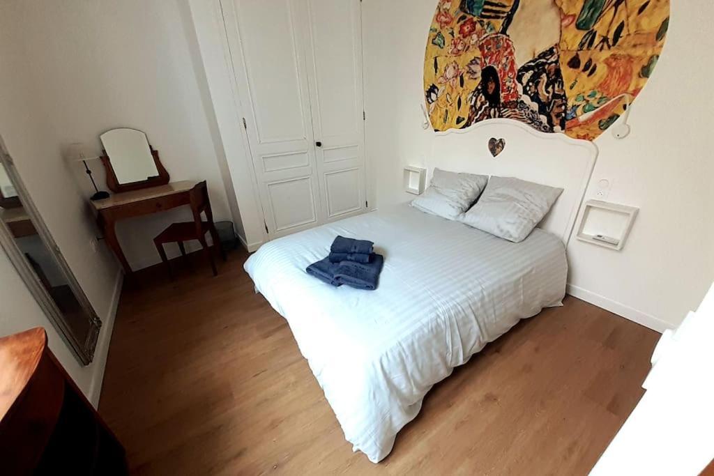 Classe 4 Etoiles - Cybele - Centre Ville 2 Chambres, Cour Privative Et Garage فيين المظهر الخارجي الصورة