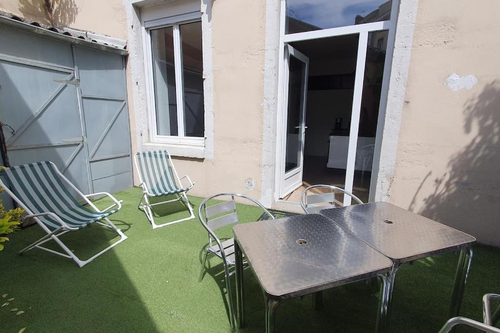 Classe 4 Etoiles - Cybele - Centre Ville 2 Chambres, Cour Privative Et Garage فيين المظهر الخارجي الصورة